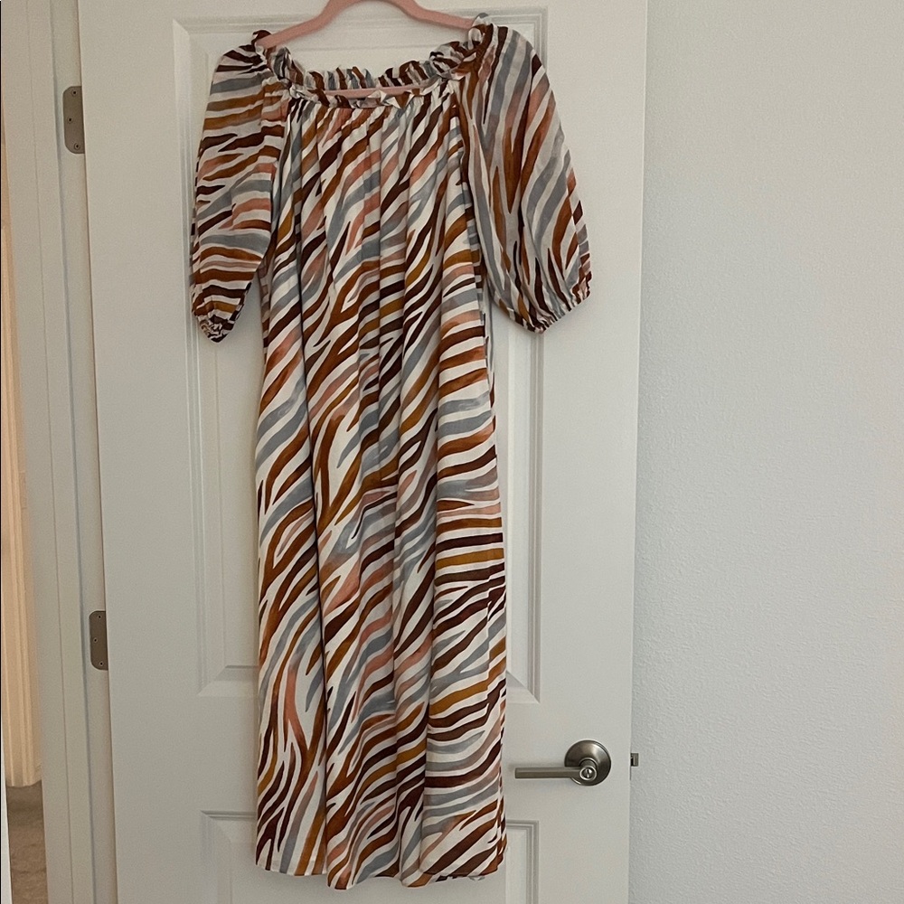 Ann Taylor Stylish Women's Dress NWOT Sz. XSP